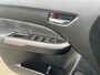 Suzuki Vitara 1.5 Hybrid Style AUTOMAAT // 10 jaar garantie // Panorama dak // Dealer onderhouden // Rijklaarprijs!