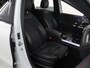 Mercedes-Benz B-klasse 220 Launch Edition Premium Plus | AMG | Panoramadak | Multispaaks lichtmetalen velgen | Memory |