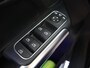 Mercedes-Benz B-klasse 220 Launch Edition Premium Plus | AMG | Panoramadak | Multispaaks lichtmetalen velgen | Memory |