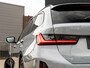 BMW 3-Serie 330e Touring M Sport Pano HUD Keyless Laser