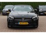 Mercedes-Benz E-klasse Cabrio 200 AMG Line / Nieuwstaat / Camera / Burmester / Luxe Leder / Memory Seats / 19'' / Matrix LED / Nekverwarming / CarPlay / Sfeerverlichting / Windscherm / Stoelverwarming+Ventilatie / DAB / Cruise Control