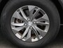 Peugeot e-2008 EV Active Pack 50 kWh | Parkeersensoren | Climate control | Apple Carplay/Android Auto