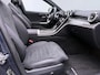 Mercedes-Benz C-klasse 300 e AMG Nightpakket | Panoramadak | Trekhaak | Alarm | Sfeerverlichting | Memory | CarPlay | Dode Hoek Ass | Inclusief 24 maanden Mercedes-Benz Certified garantie voor Europa.