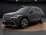 Volkswagen Tiguan 1.4 TSI eHybrid R-Line | Pano Dak | Head-up Display | 360 Camera | Side Assist | ACC | Elek. Achterklep | Elek. Stoelen | Leder | Stuur-/Stoelverwarming | 20'' |