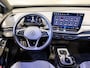 Volkswagen ID.4 Pro Limited Edition 77 kWh / 286pk / Achteruitrij camera / Dodehoek assistent / Stoelverwarming /
