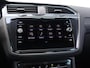 Volkswagen Tiguan 1.5 TSI R-Line Business+ 150pk DSG | Dealer onderhouden | Trekhaak | Camera | LED Matrix | Cruise control | Climate control | Elektrische achterklep |