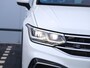 Volkswagen Tiguan 1.5 TSI R-Line Business+ 150pk DSG | Dealer onderhouden | Trekhaak | Camera | LED Matrix | Cruise control | Climate control | Elektrische achterklep |