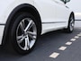 Volkswagen Tiguan 1.5 TSI R-Line Business+ 150pk DSG | Dealer onderhouden | Trekhaak | Camera | LED Matrix | Cruise control | Climate control | Elektrische achterklep |