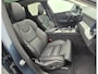 Volvo XC60 2.0 T6 Phev AWD Plus Dark 19” Wielen - Panoramadak - Lighting – Harman Kardon Audio - 360 Cam - Alarm - Climate - Privacy Glass – 2250 KG Trekgewicht - RA000 Interieur Zwart Leder – Power seats met memory - Full led koplampen