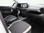 Hyundai i10 1.0 Comfort | Apple Carplay & Android Auto | DAB-Radio | Automatische Verlichting | Airconditioning | Cruise Control | Lane Assist | Multifunctioneel Stuurwiel | Lederen Stuurwiel & Versnellingspook