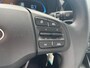 Hyundai i10 1.0 Comfort | Android auto/Carplay | Airco| Navigatie | All season banden | Achteruitrijcamera| Parkeersensoren achter| ZEER WEINIG KILOMETERS!