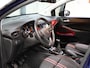 Opel Crossland 110PK GS Line | 1ste eigenaar | AppleCarplay/AndroidAuto | Stoel/Stuur/VoorruitVerwarmd | Armsteun | Camera | Dodehoekdetectie | Navigatie | LMV | Isofix | Privacy Glass | Parkeersensoren | Two-Tone |
