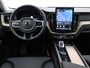 Volvo XC60 T6 PLUG-IN HYBRID ULTRA DARK LUCHTVERING HARMAN KARDON TREKHAAK 360GR CAM
