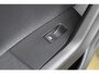 Volkswagen Polo 1.0 TSI Highline Business | Incl. 12 maanden Garantie | Stoelverwarming | Achteruitrijcamera | Adaptive cruise controle | Parkeersensoren V+A | Apple CarPlay/Android Auto | Navigatie via CarPlay | 15 Inch LMV | Climate controle | Keyless Entry/start | LED Koplampen | Elektrische ramen V/A |