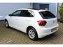 Volkswagen Polo 1.0 TSI Highline Business | Incl. 12 maanden Garantie | Stoelverwarming | Achteruitrijcamera | Adaptive cruise controle | Parkeersensoren V+A | Apple CarPlay/Android Auto | Navigatie via CarPlay | 15 Inch LMV | Climate controle | Keyless Entry/start | LED Koplampen | Elektrische ramen V/A |