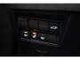 Toyota Yaris Cross 1.5 Hybrid Launch Edition | Panoramadak | Trekhaak | Matrix LED | Leder | Head-up display | Dodehoek detectie | JBL | Stoel-/stuurverwarming | Apple Carplay / Android Auto | Parkeersensoren voor/achter | 18 inch