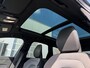 Volvo XC60 2.0 T6 Plug-in Hybrid AWD Plus Dark | PHEV Long Range | Trekhaak | Panoramadak | Achteruitrijcamera | Keyless Entry | Elektrische Achterklep | Elektrisch Verstelbare Voorstoelen | Stoelverwarming voor en achter | Cruise Control Adaptief | BLIS | Google Navigatie | Apple Carplay | Android Auto