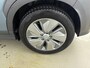 Hyundai Kona Electric EV Fashion 64 kWh | SOH 96.1% | Trekhaak fietsendrager | Achteruitrij camera | Dodehoek detectie | Stoelverwarming |