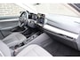 Volkswagen Golf 1.5 eHybrid 204pk Life Edition | SoH 100% | Zwenkbare Trekhaak | 18 inch LMV | Dodehoeksensoren |