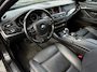 BMW 5-Serie 520i Luxury Edition | Stoelverwarming | Memory | Leder | PDC | Cruise | Climate | ORG NL |