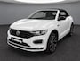 Volkswagen T-Roc Cabrio 1.5 TSI 150pk R-Line DSG Automaat Navigatie / 19"LM velgen / Elek. Kap / Parkeersensoren / R-Line  / Bluetooth