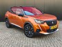 Peugeot 2008 1.2 PureTech GT-Line 130pk | Navigatie | Getint Glas | L.M. | Camera | | Achterbank in delen neerklapbaar | Achteruitrijcamera | Airco (automatisch)