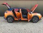 Peugeot 2008 1.2 PureTech GT-Line 130pk | Navigatie | Getint Glas | L.M. | Camera | | Achterbank in delen neerklapbaar | Achteruitrijcamera | Airco (automatisch)