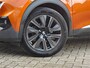 Peugeot 2008 1.2 PureTech GT-Line 130pk | Navigatie | Getint Glas | L.M. | Camera | | Achterbank in delen neerklapbaar | Achteruitrijcamera | Airco (automatisch)