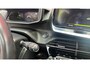 Peugeot 2008 1.2 PureTech GT-Line 130pk | Navigatie | Getint Glas | L.M. | Camera | | Achterbank in delen neerklapbaar | Achteruitrijcamera | Airco (automatisch)