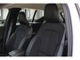 Volvo XC40 T4 AWD Momentum Pro | parkeersensor voor + achter | Parkeer camera | Verwarmde voorstoelen | Verwarmde voorruit | Volvo On Call | Noodreservewiel | Regensensor | Cruisecontrol |