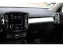 Volvo XC40 T4 AWD Momentum Pro | parkeersensor voor + achter | Parkeer camera | Verwarmde voorstoelen | Verwarmde voorruit | Volvo On Call | Noodreservewiel | Regensensor | Cruisecontrol |