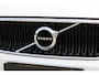 Volvo XC40 T4 AWD Momentum Pro | parkeersensor voor + achter | Parkeer camera | Verwarmde voorstoelen | Verwarmde voorruit | Volvo On Call | Noodreservewiel | Regensensor | Cruisecontrol |