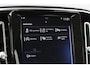 Volvo XC40 T4 AWD Momentum Pro | parkeersensor voor + achter | Parkeer camera | Verwarmde voorstoelen | Verwarmde voorruit | Volvo On Call | Noodreservewiel | Regensensor | Cruisecontrol |
