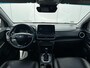 Hyundai Kona 1.6 GDI HEV Premium / Dealeronderhouden / Lederen Bekleding / Stoel verwarming en Verkoeling / Navigatie /