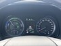 Hyundai Kona 1.6 GDI HEV Premium / Dealeronderhouden / Lederen Bekleding / Stoel verwarming en Verkoeling / Navigatie /