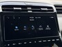 Hyundai Tucson 1.6 T-GDI PHEV N Line 4WD / Automaat / Dealer onderhouden / Fabrieksgarantie tot 04-2028 / Trekgewicht 1350 kg / Elektrische achterklep / Stuur- Stoel & Achterbank verwarming / Adaptief cruise control / Rondomzicht camera / Stoelventilatie /