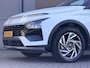 Hyundai Bayon 1.0 T-GDI Premium Automaat / Automaat / LED Verlichting / Stoel- & Stuurverwarming / Keyless / Climate Control / Adaptive Cruise Control / Navigatie / Achteruitrijcamera / Parkeersensoren Voor + Achter / Snel Leverbaar! /