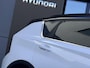 Hyundai Bayon 1.0 T-GDI Premium Automaat / Automaat / LED Verlichting / Stoel- & Stuurverwarming / Keyless / Climate Control / Adaptive Cruise Control / Navigatie / Achteruitrijcamera / Parkeersensoren Voor + Achter / Snel Leverbaar! /