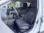 Hyundai Bayon 1.0 T-GDI Premium Automaat / Automaat / LED Verlichting / Stoel- & Stuurverwarming / Keyless / Climate Control / Adaptive Cruise Control / Navigatie / Achteruitrijcamera / Parkeersensoren Voor + Achter / Snel Leverbaar! /
