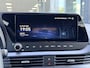 Hyundai Bayon 1.0 T-GDI Premium Automaat / Automaat / LED Verlichting / Stoel- & Stuurverwarming / Keyless / Climate Control / Adaptive Cruise Control / Navigatie / Achteruitrijcamera / Parkeersensoren Voor + Achter / Snel Leverbaar! /