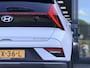 Hyundai Bayon 1.0 T-GDI Premium Automaat / Automaat / LED Verlichting / Stoel- & Stuurverwarming / Keyless / Climate Control / Adaptive Cruise Control / Navigatie / Achteruitrijcamera / Parkeersensoren Voor + Achter / Snel Leverbaar! /