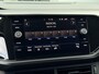 Volkswagen T-Cross 1.0 TSI Life / Navigatie / Climate Control / Cruise Control / Parkeersensoren Voor + Achter / Privacy Glass / Nette Auto! /