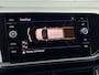 Volkswagen T-Cross 1.0 TSI Life / Navigatie / Climate Control / Cruise Control / Parkeersensoren Voor + Achter / Privacy Glass / Nette Auto! /