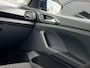 Volkswagen T-Cross 1.0 TSI Life / Navigatie / Climate Control / Cruise Control / Parkeersensoren Voor + Achter / Privacy Glass / Nette Auto! /