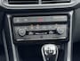 Volkswagen T-Cross 1.0 TSI Life / Navigatie / Climate Control / Cruise Control / Parkeersensoren Voor + Achter / Privacy Glass / Nette Auto! /