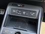 Hyundai Kona Electric N Line Business 64.8 kWh / Warmtepomp / BOSE Audio / V2L Interieur / Achteruitrijcamera / Parkeersensoren Voor + Achter / Stoel- & Stuurverwarming / Dodehoekdetectie /