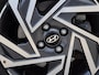 Hyundai i20 1.0 T-GDI Premium / Fabrieksgarantie tot 03-2030 / Dealer onderhouden / Stuur- & Stoel verwarming / Achteruitrijcamera / Adaptief cruise control / Navigatie / Apple Carplay Android Auto / Climate control /