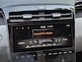 Hyundai Tucson 1.6 T-GDI PHEV Premium Sky 4WD / Glazen schuif- en kanteldak / Rondomzicht camera / Trekgewicht 1.350 kg / Elektrische achterklep / Stuur- Stoel & Achterbank verwarming / Adaptief cruise control / Stoelventilatie / Apple Carplay Android Auto /