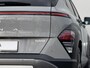Hyundai Kona 1.6 GDI HEV Premium / Demo Deal / MY 26 / Zwart Leder / Stoelverkoeling / Stoelverwarming Voor + Achter / Stuurverwarming / 360 Camera / BOSE Audio /