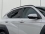 Hyundai Kona 1.6 GDI HEV Premium / Demo Deal / MY 26 / Zwart Leder / Stoelverkoeling / Stoelverwarming Voor + Achter / Stuurverwarming / 360 Camera / BOSE Audio /